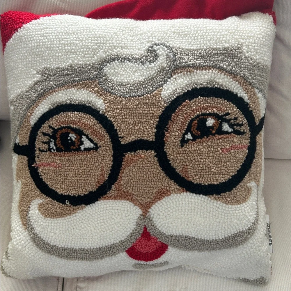 ASHLAND SANTA FACE THROW PILLOW 16x16 NWT